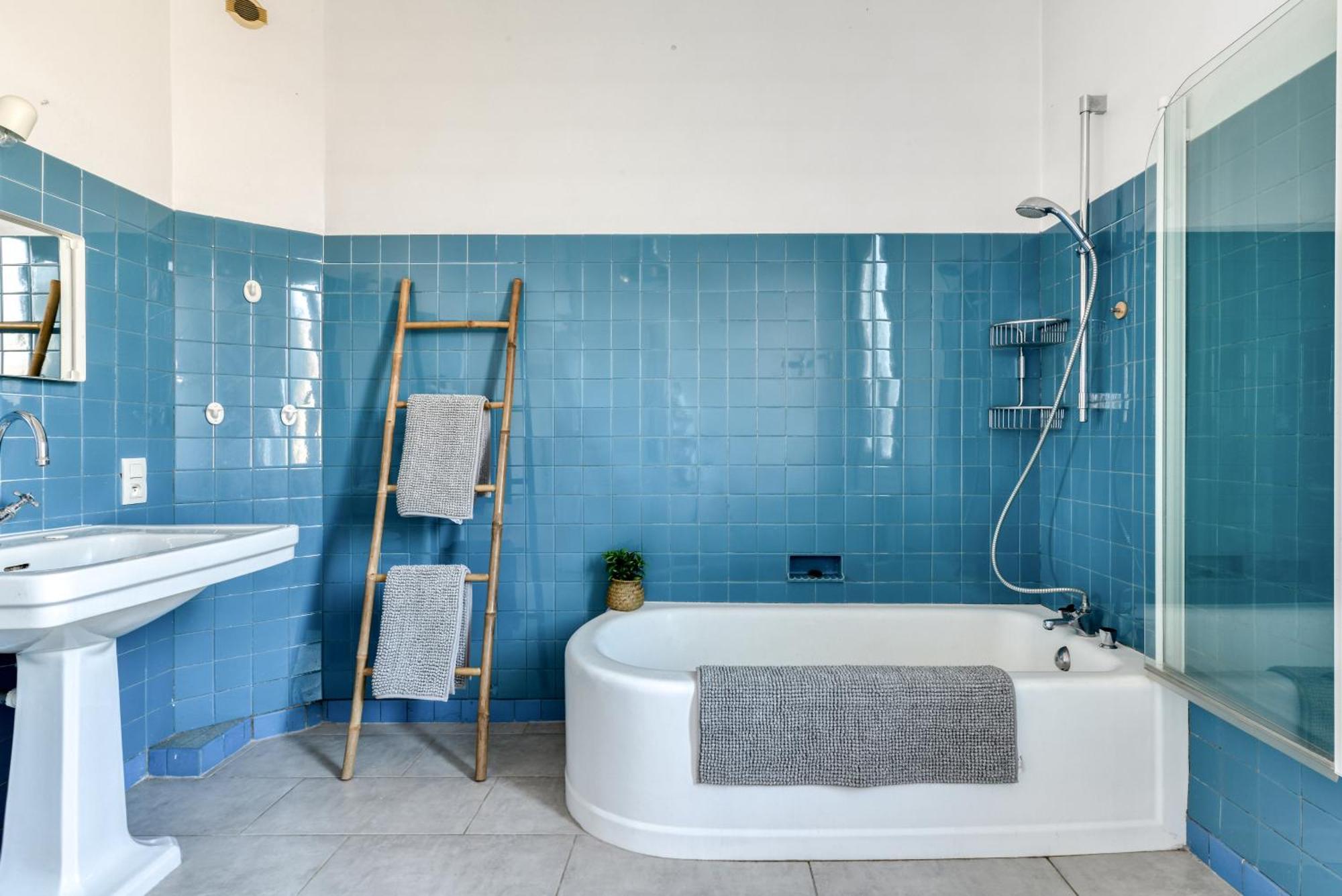 Villa Big House - Parking Privee - Piscine - Wifi - Equipee *