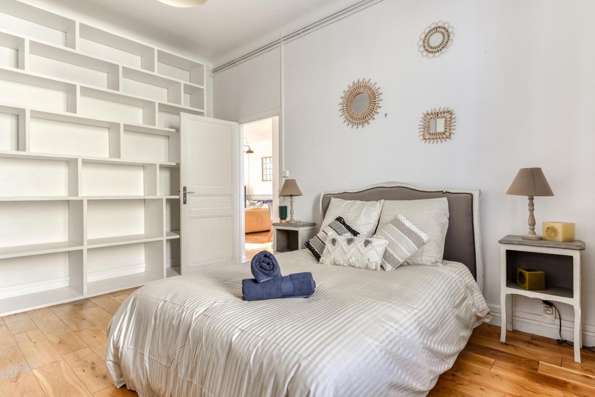 Villa Big House - Parking Privee - Piscine - Wifi - Equipee *