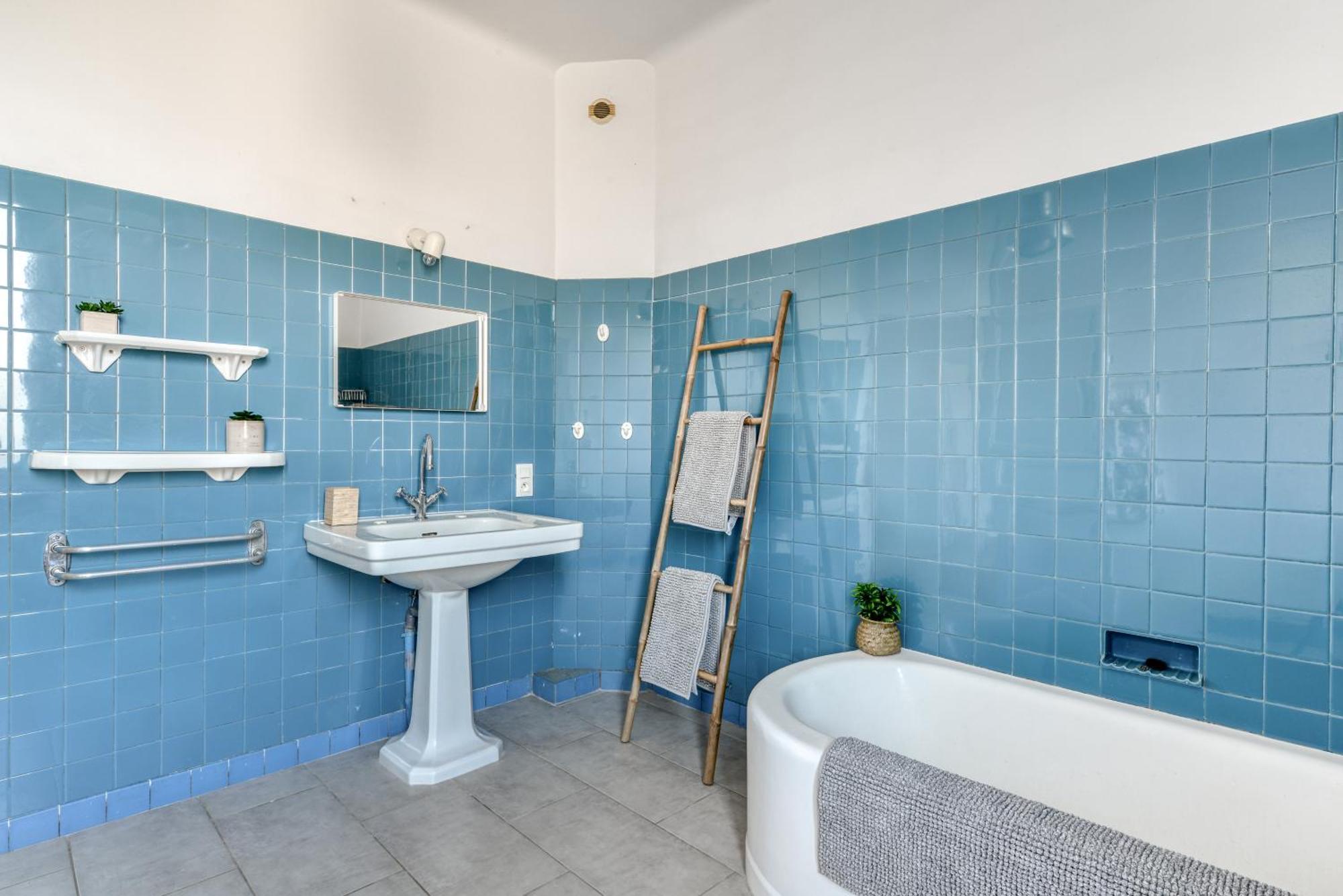 Big House - Parking Privee - Piscine - Wifi - Equipee * Carcassonne