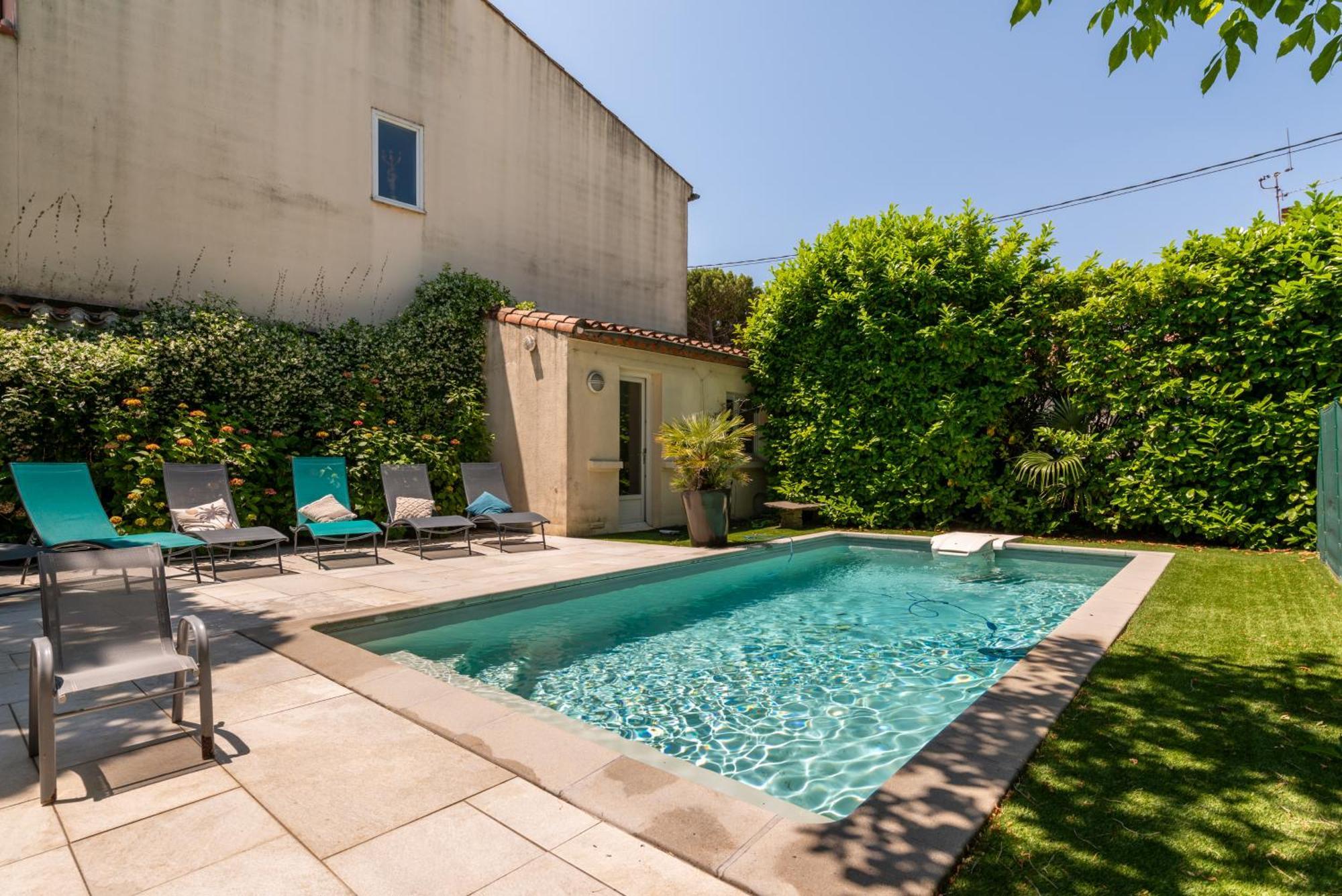 Big House - Parking Privee - Piscine - Wifi - Equipee * Carcassonne